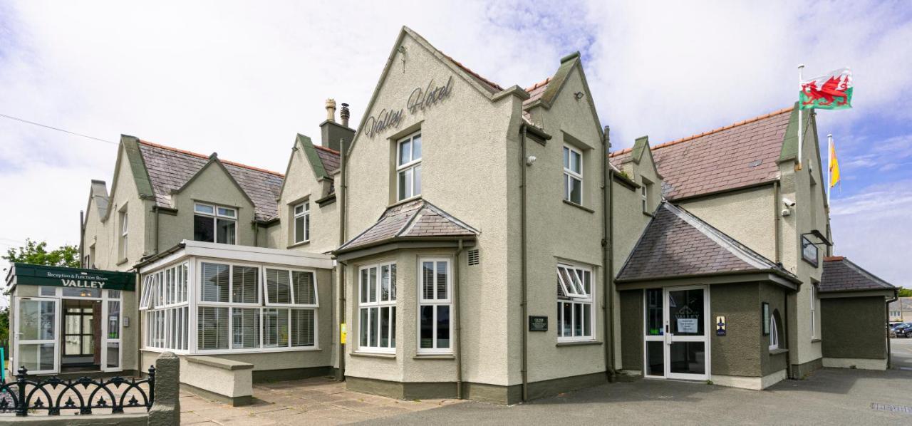 The Valley Hotel, Anglesey Exteriör bild