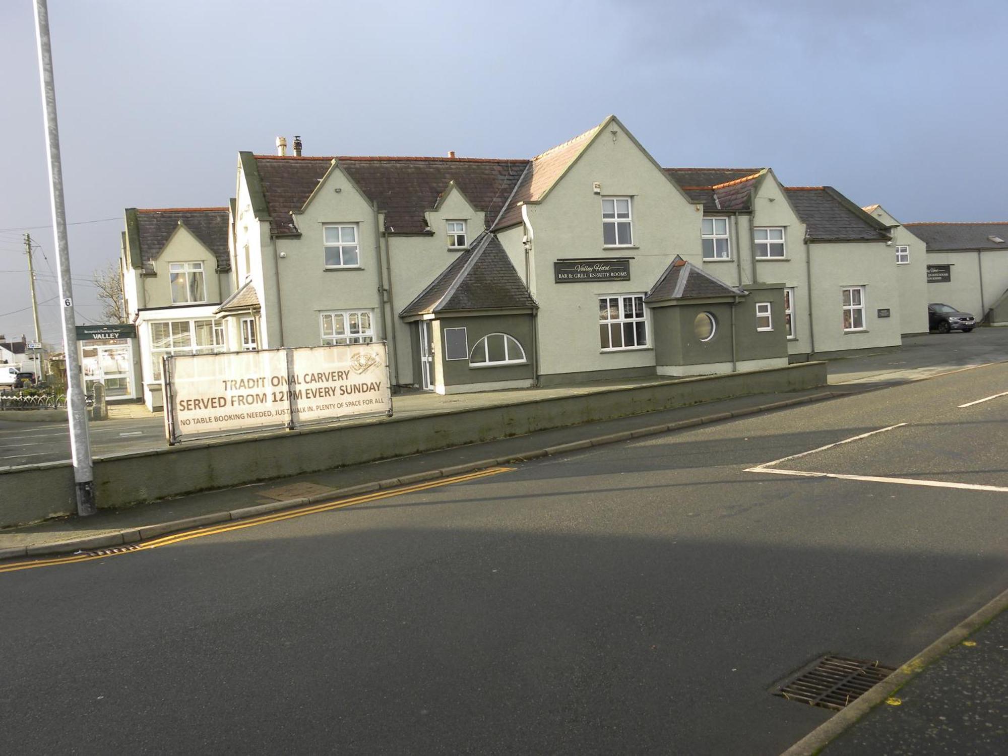 The Valley Hotel, Anglesey Exteriör bild
