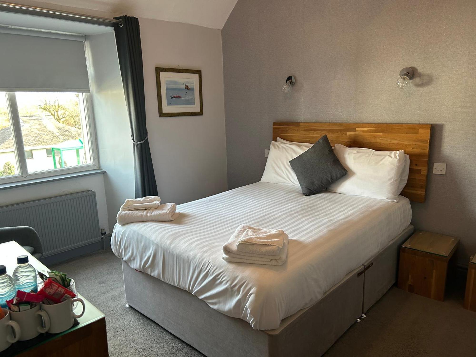 The Valley Hotel, Anglesey Exteriör bild